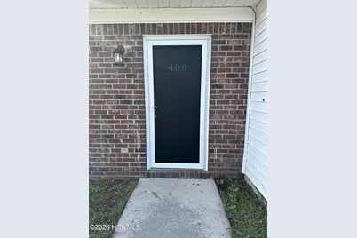 408 Myrtlewood Circle, Jacksonville, NC 28546 - Photo 2