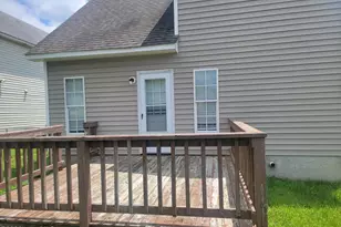 224 Hemlock Dr, Jacksonville, NC 28546 - Photo 2