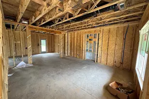 212 Holden Ln, Aberdeen, NC 28315 - Photo 8