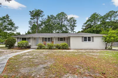 9 Castlewood Drive, Wilmington, NC 28409 - Photo 2