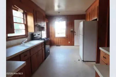 604 Everett Street, Laurinburg, NC 28352 - Photo 16