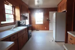 604 Everett St, Laurinburg, NC 28352 - Photo 16