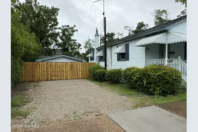1121 S 6th Street, Wilmington, NC 28401 - Photo 2