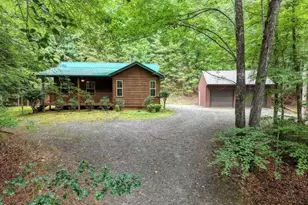 73 Sargent Dr, Murphy, NC 28906 - Photo 2