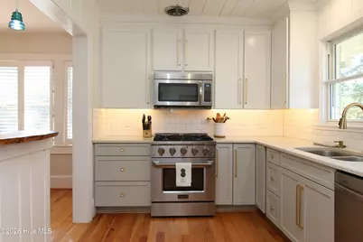 514 Bank Street, Washington, NC 27889 - Photo 10