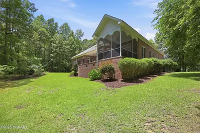 3807 Leaf Court, New Bern, NC 28562 - Photo 8
