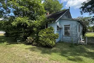 226 S 5th St, Aurora, NC 27806 - Photo 4