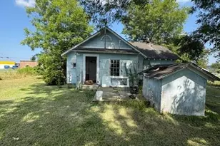 226 S 5th St, Aurora, NC 27806 - Photo 6