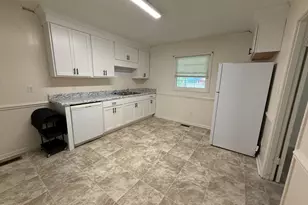 403 Thomas Dr, Jacksonville, NC 28546 - Photo 4