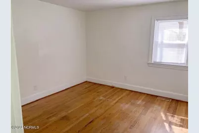 111 N Warren Street, Greenville, NC 27858 - Photo 10