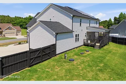 69 Red Rocks Circle, Benson, NC 27504 - Photo 4