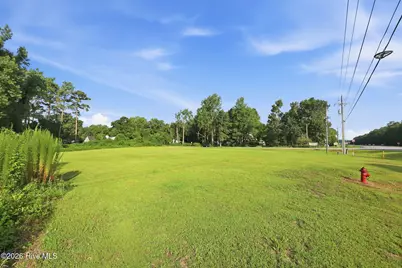 195 S Creek Drive, Jacksonville, NC 28540 - Photo 4