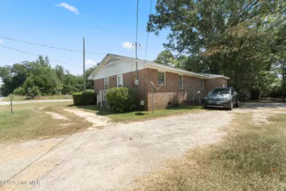 301 Tuskeegee Drive, Laurinburg, NC 28352 - Photo 4