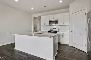 531 Ashley Run, Sanford, NC 27330 - Photo 6