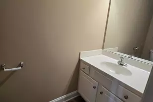 2045 Cambria Dr, Greenville, NC 27834 - Photo 6