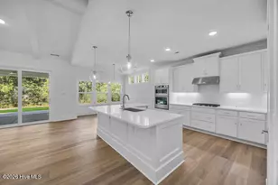 6832 Beckman Cir SW, Ocean Isle Beach, NC 28469 - Photo 10