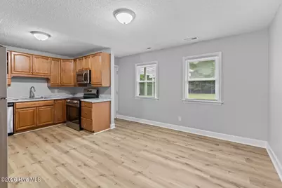 225 Lakewood Drive, Jacksonville, NC 28546 - Photo 6