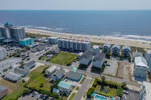 208 Woody Hewett Ave, Carolina Beach, NC 28428 - Photo 2