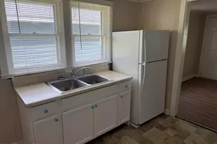 2306 Bay St, Morehead City, NC 28557 - Photo 6