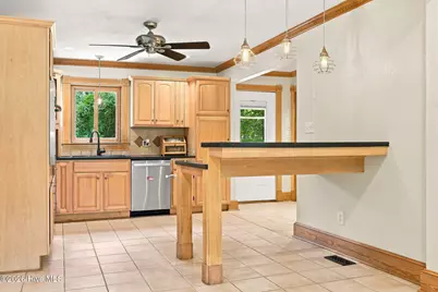 409 Oxford Road, Greenville, NC 27858 - Photo 18