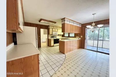 2206 Second Avenue, Elizabethtown, NC 28337 - Photo 16