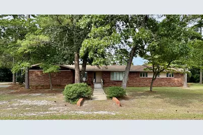 2206 Second Avenue, Elizabethtown, NC 28337 - Photo 2