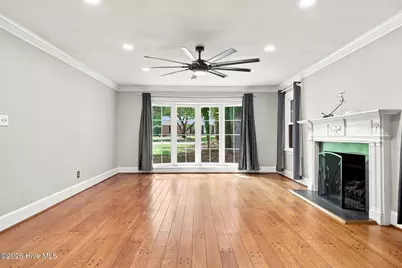 116 Oxford Road, Greenville, NC 27858 - Photo 8