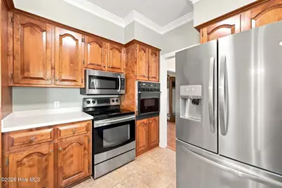 335 W Hedgelawn Way, Southern Pines, NC 28387 - Photo 14