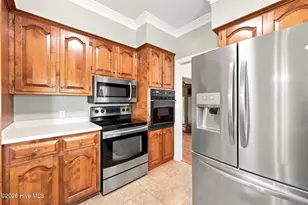 335 W Hedgelawn Way, Southern Pines, NC 28387 - Photo 14