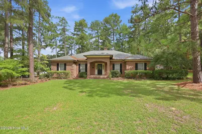 335 W Hedgelawn Way, Southern Pines, NC 28387 - Photo 1