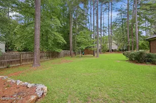 335 W Hedgelawn Way, Southern Pines, NC 28387 - Photo 36