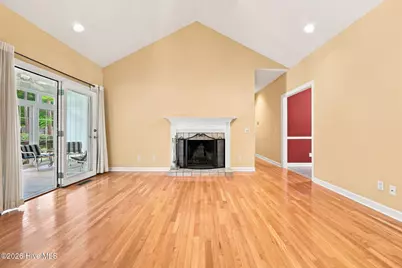 335 W Hedgelawn Way, Southern Pines, NC 28387 - Photo 18