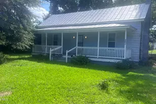 201 N White St, Whitakers, NC 27891 - Photo 2