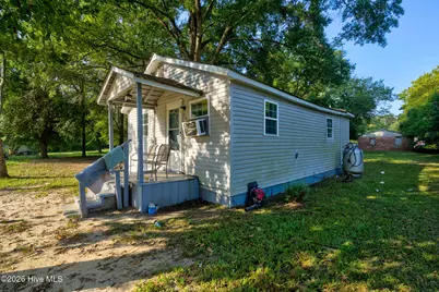 605 E Covington Street, Laurinburg, NC 28352 - Photo 34