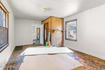 605 E Covington Street, Laurinburg, NC 28352 - Photo 14