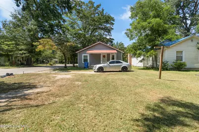 605 E Covington Street, Laurinburg, NC 28352 - Photo 22