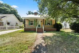 605 E Covington St, Laurinburg, NC 28352 - Photo 1