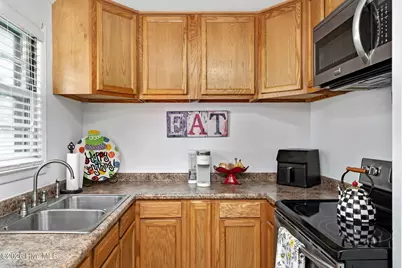 206 W Clement Street, Wallace, NC 28466 - Photo 10