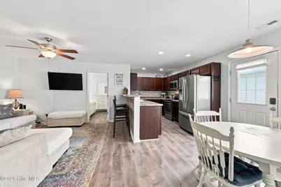 133 James Avenue #A, Surf City, NC 28445 - Photo 10