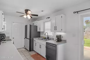 262 Parnell Rd, Hubert, NC 28539 - Photo 14