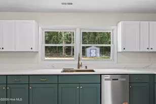 300 Walnut Dr, Jacksonville, NC 28540 - Photo 12