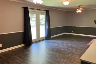 221 E Bladen St, Bladenboro, NC 28320 - Photo 20