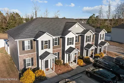 102 W Murrow Lane, Jacksonville, NC 28546 - Photo 4