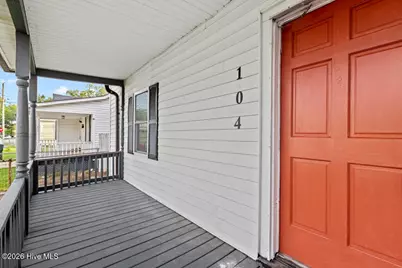 104 N Trianon Street, Kinston, NC 28501 - Photo 2