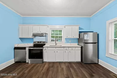 104 N Trianon Street, Kinston, NC 28501 - Photo 10