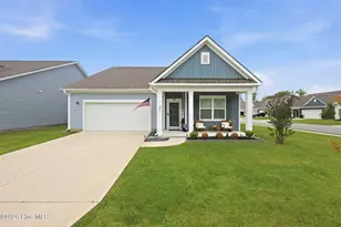 2017 Bogue Ln, New Bern, NC 28562 - Photo 2