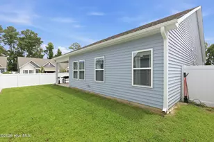 2017 Bogue Ln, New Bern, NC 28562 - Photo 38
