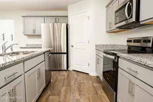 4016 Madeline Farm Blvd, New Bern, NC 28560 - Photo 10