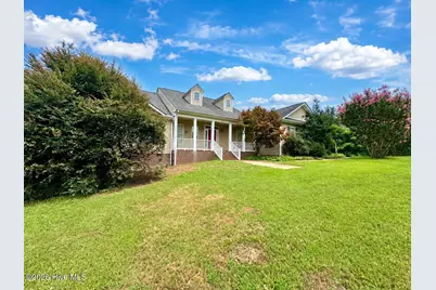 615 Summit Street, Carthage, NC 28327 - Photo 2
