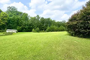 615 Summit St, Carthage, NC 28327 - Photo 6